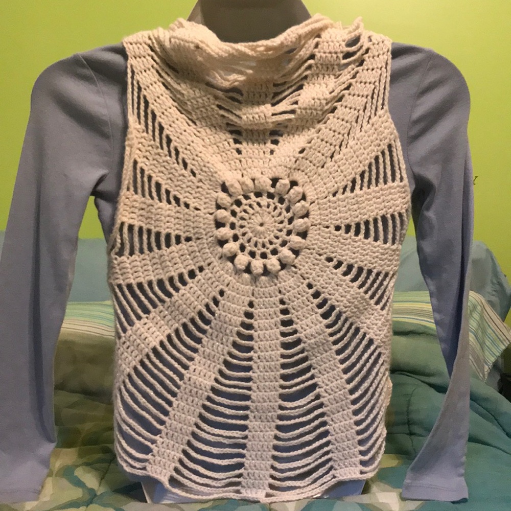 Hand crochet sleeveless cardigan/open vest